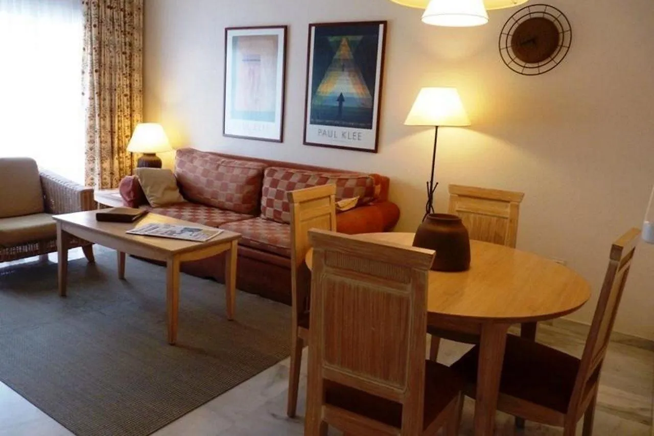 Royal Oasis Club At Pueblo Quinta Aparthotel Benalmádena