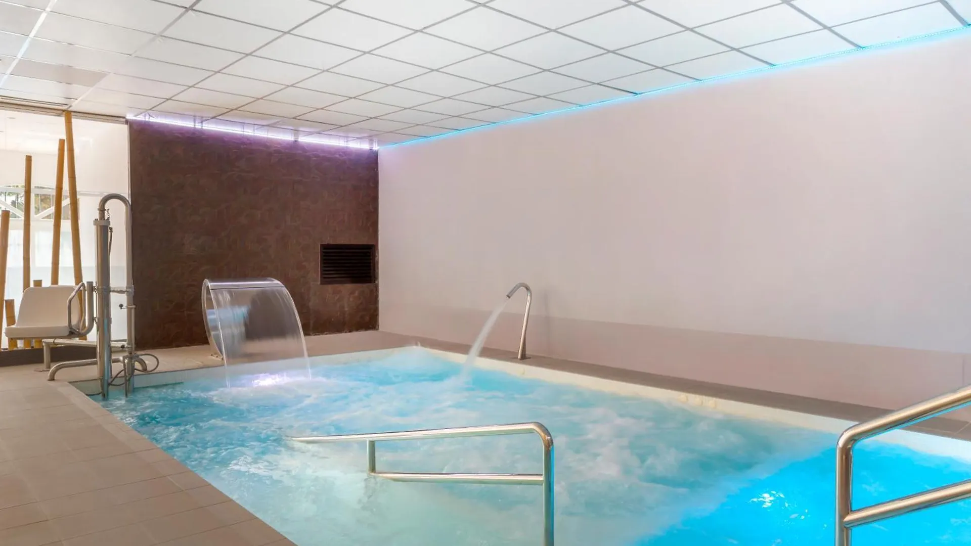 Aparthotel Royal Oasis Club At Pueblo Quinta Benalmádena 3*,  Španělsko